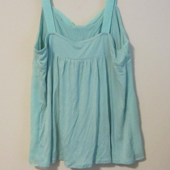 Lauren Conrad-size Med-light green - Picture 2 of 4